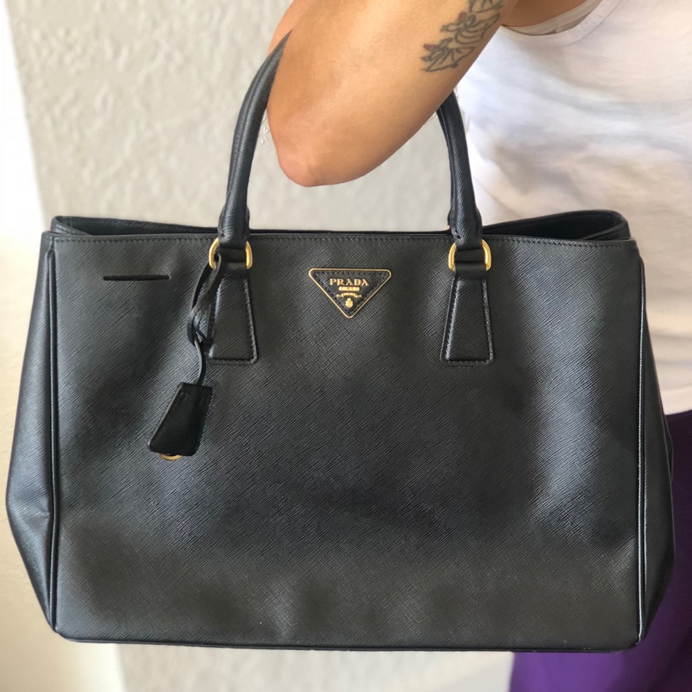 Prada Saffiano Lux Nero - Picture 5 of 7